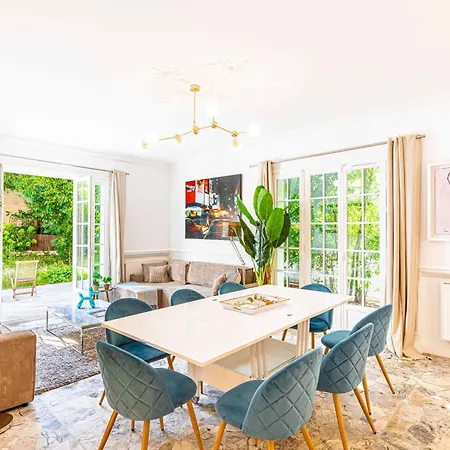 Appartamento Grand & Classy With Private Garden, Guy Art House *