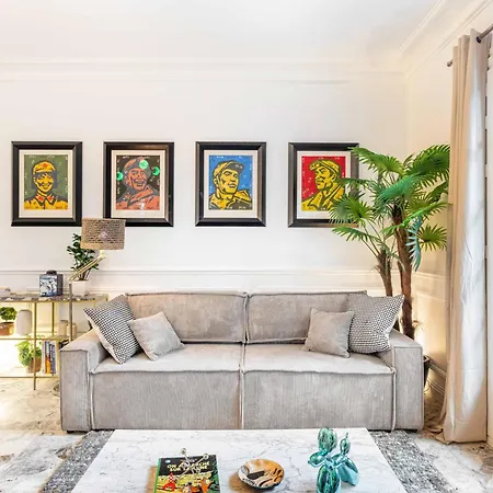 Grand & Classy With Private Garden, Des Ammonites Appartamento *